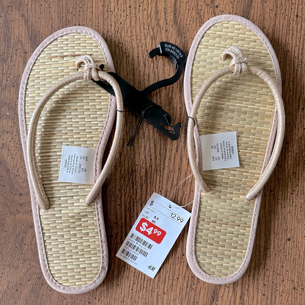 H&M 8.5 Blush Casual Flip Flop Sandal